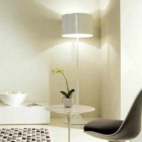 25-098  ILLU - TEXTIL-Tapeten -  Buch 806 <br /> exclusive MODERNE - RAUMGESTALTUNG mit TEXTIL-Tapeten - heller Untergrund - NADELSTREIFEN mit GOLDFOLIE gedruckt - als Meterware in 90 cm breit lieferbar!